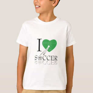 J'adore les t-shirts de football.