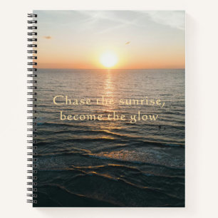 Jag den Sonnenaufgang und werde das Leuchten des O Notizbuch