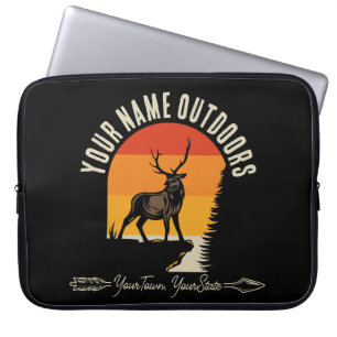 Jagd ADD NAME Außerhalb des Elk Wilderness Camp Laptopschutzhülle