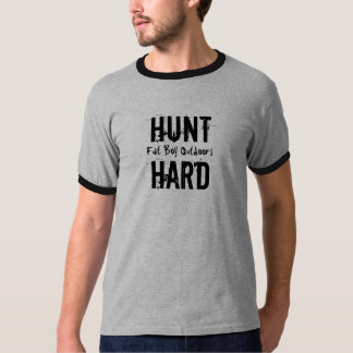 Jagd hart, fetter Junge draußen T-Shirt