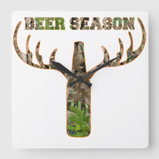 Jäger in der Biersaison - Geschenk für Jäger Quadratische Wanduhr