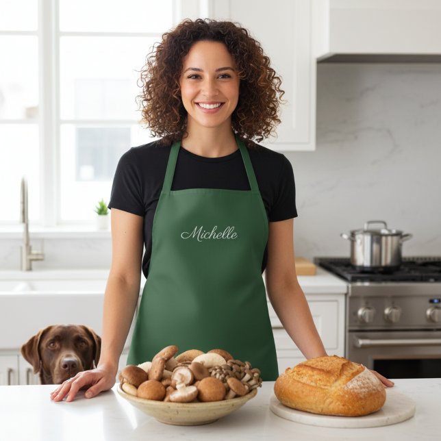 Jägergrüne Schürze mit individuellem Namen Michell (Hunter green kitchen apron with custom name in pretty cursive script.)