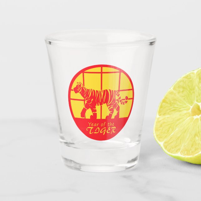 Jahr des Tigers Schnapsglas (Vorderseite)