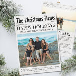 Jahr im Review Christmas Newspaper Family Foto Feiertagskarte<br><div class="desc">Feiern Sie Ihre Highlights im Jahr mit unserer Full Color Year In Review Christmas Newspaper Family Foto Holiday Card. Diese lebendige Weihnachtskartenvorlage im Zeitungsstil bietet eine schöne Mischung aus modernem Design und nostalgischem Charme, ideal, um die beliebtesten Momente Ihrer Familie zu erfassen. Mit seinen vollständig editierbaren Funktionen können Sie mühelos...</div>