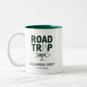 Jahr Sommerreisenfamilie Zweifarbige Tasse