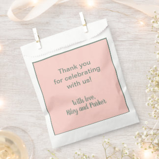 Jahrtausendrosa und Alter Geschenktütchen