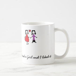 J'ai embrassé une tasse de lesbienne de fille