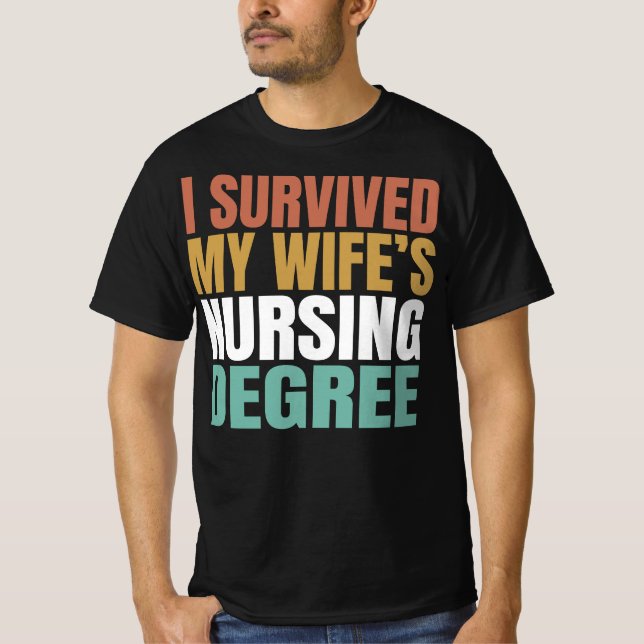 J'AI SURVÉCU À LA T-SHIRT DU DEGRÉ D'INFIRMIÈRE DE (Devant)
