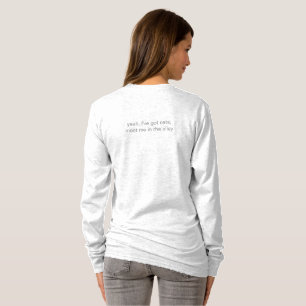 J'ai un t-shirt de chats d'allée