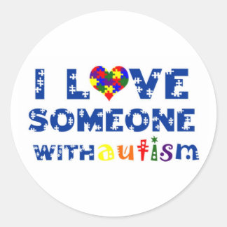 J'aime quelqu'un avec un autocollant Autism