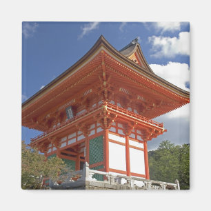 Japan, Kyoto, aufstrebendes Tor des Tempels Magnet