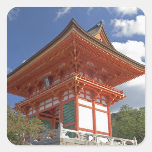 Japan, Kyoto, aufstrebendes Tor eines Tempels Quadratischer Aufkleber