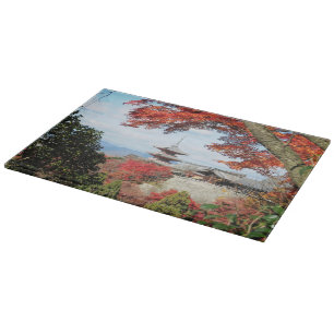 Japan, Kyoto. Kiyomizu-Tempel in Herbstfarbe Schneidebrett