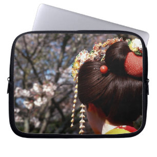 Japan, Kyoto. Rückansicht Nahaufnahme einer Geisha Laptopschutzhülle