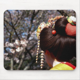 Japan, Kyoto. Rückansicht Nahaufnahme einer Geisha Mousepad