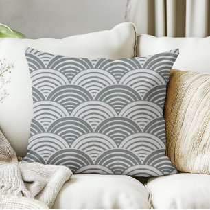 Japandi Bauernhof Gray Monochromatic Waves Scallop Kissen