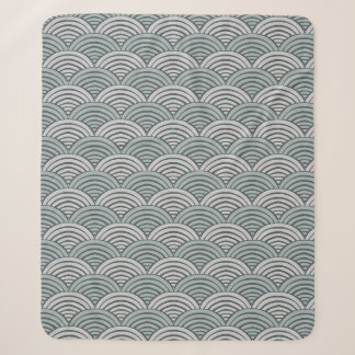 Japandi Bauernhof Gray Monochromatic Waves Scallop Sherpadecke