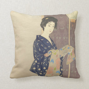 Japanese Beauty in Summer Kimono Kissen
