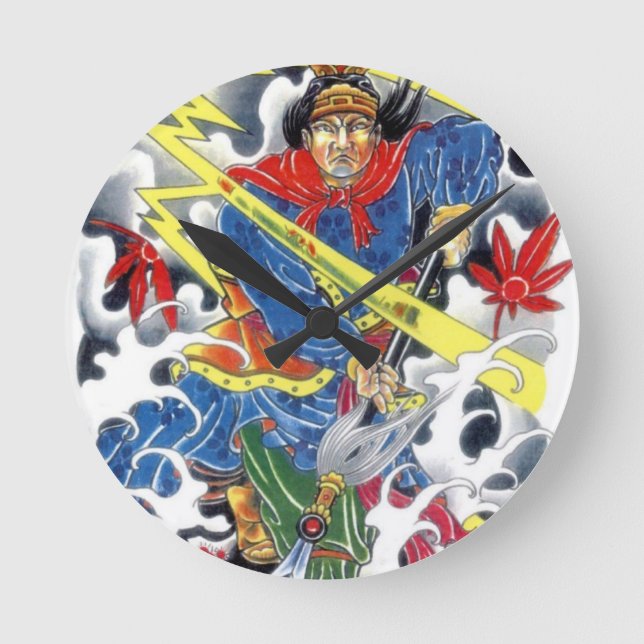 Japanisch Samurai mit Spear-Tätowierdesign Runde Wanduhr (Vorderseite)