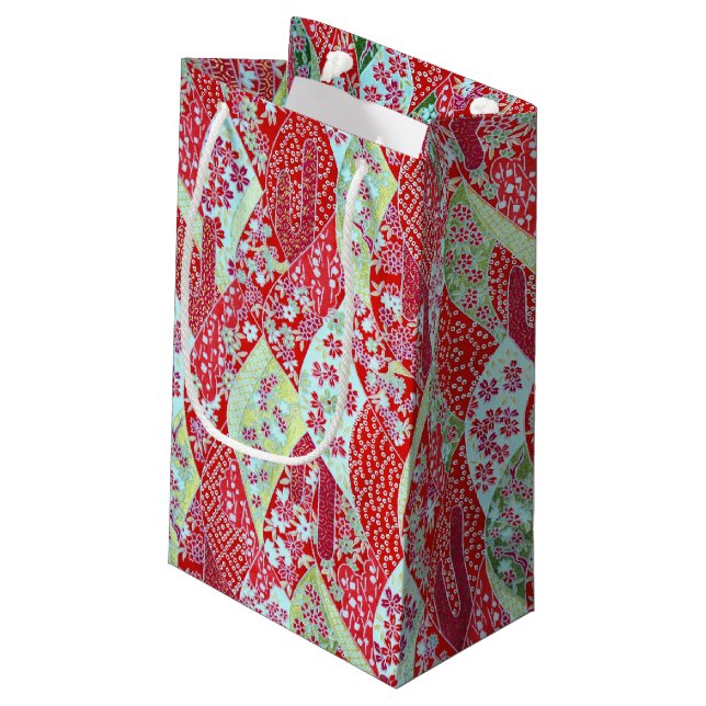 Japanisch Washi Red Floral Origami Yuzen Geschenkt Kleine Geschenktüte (Rückseite Schrägansicht)