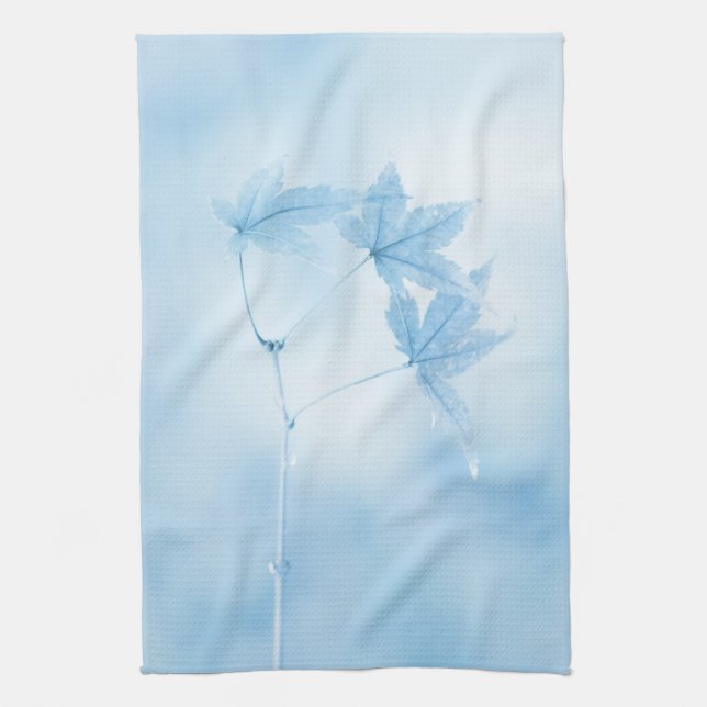 Japanische AhornBlätter in Blau Handtuch (Vertikal)