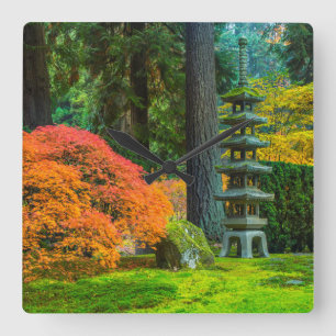 Japanische Gärten im Herbst in Portland, Oregon Quadratische Wanduhr