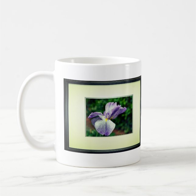 Japanische Iris-Blume Kaffeetasse (Links)