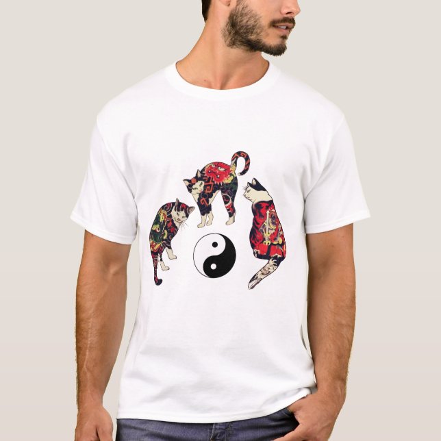 JAPANISCHE KATZEN, ROTE TATTOOS, YIN YANG T-Shirt (Vorderseite)