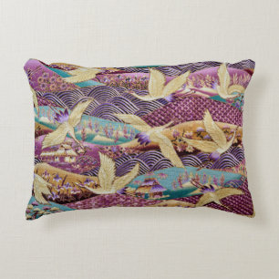 Japanische Krane Traditionelles Design Lila Dekokissen
