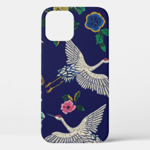 Japanische Kraniche, Wellen und Blumen. Stickerei- Case-Mate iPhone Hülle