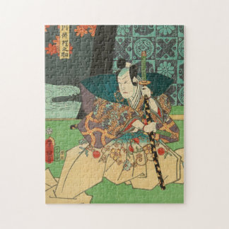 Japanische Kunst - Samurai, der eine Katana Klinge