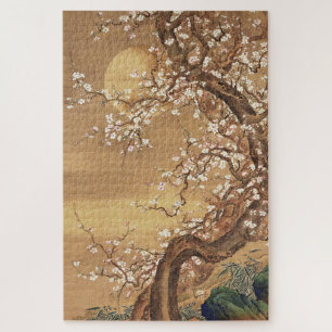 Japanische Vintage Pflaumenblüten im Mondlicht