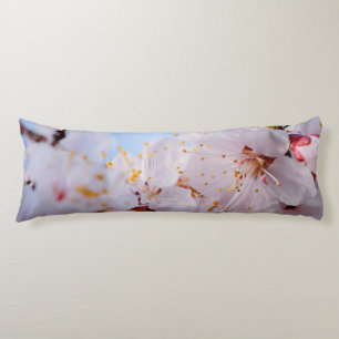 Japanischer Apricot Blossom Seitenschläferkissen