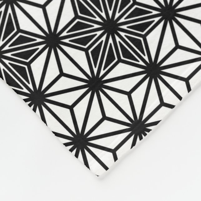 Japanisches Asanoha-Muster - weiß und schwarz Fleecedecke (Ecke)