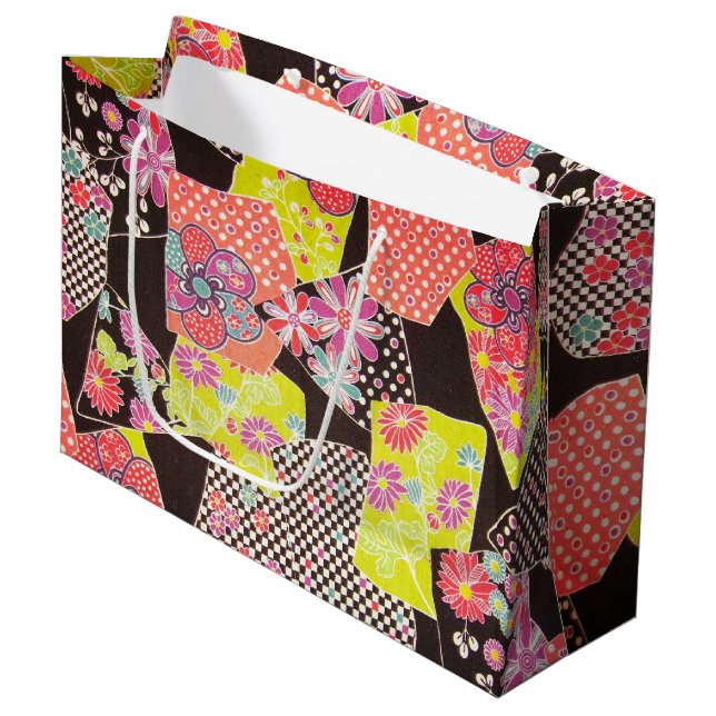 Japanisches KIMONO Textil, Blumenmuster Große Geschenktüte (Vorderseite Schrägansicht)