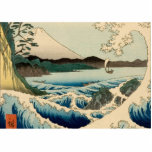 Japanisches Meer von Satta Hiroshige Kunst Fotoskulptur Magnet<br><div class="desc">Dieser Vintage japanische Holzschnitt aus dem Jahr 1858 heißt "The Sea at Satta" in der Provinz Suruga,  von Ando Hiroshige. Das schöne Bild stammt von den 36 Ansichten des Fuji,  einem berühmten japanischen Holzschnitt.</div>