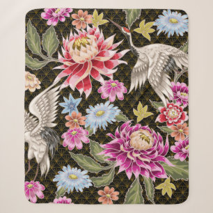 Japanisches Muster mit Blume und weißen Kranen Sherpadecke