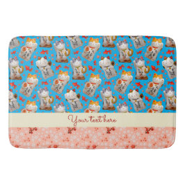 Japanisches Waving Lucky Cat mit Koi in Blau Badematte