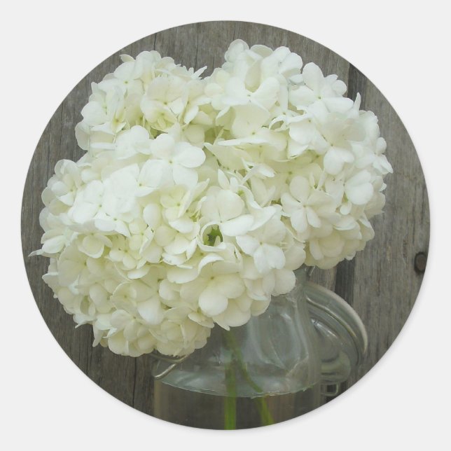 Jar von Hydrangeas und Barnwood-Aufkleber Runder Aufkleber (Vorderseite)