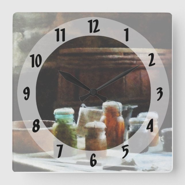 Jars mit bunten Gemüse Quadratische Wanduhr (Vorderseite)