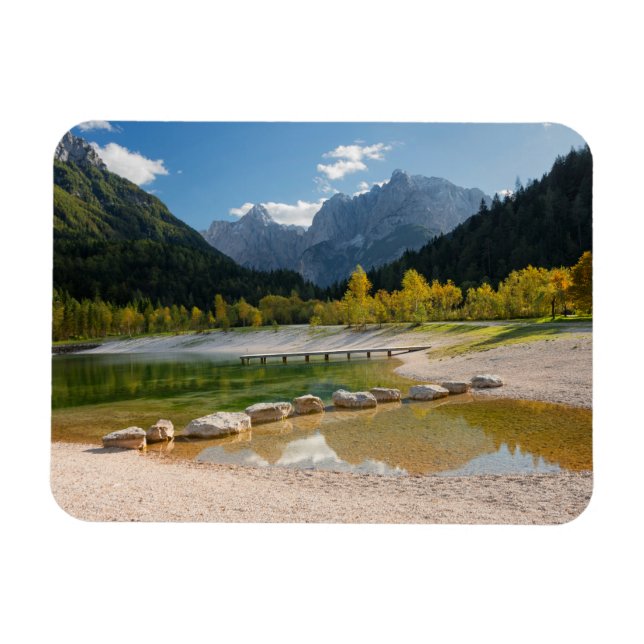 Jasna-See in den slowenischen Alpen im Herbst Magnet (Horizontal)