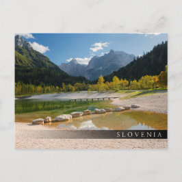 Jasna-See in den slowenischen Alpen im Herbst Postkarte