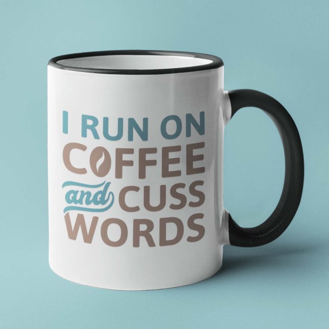 Je Cours Sur Le Café Et Cuss Mots Café Mug (Créateur téléchargé)