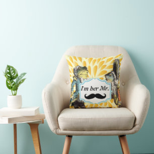 Je suis elle M. Mustard Jaune Mustache Coussin flo