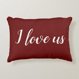 « Je t'aime nous » sur un joli coussin d'accent ro