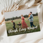jeden Augenblick Weihnachts-Weihnachtskarte schätz Feiertagskarte<br><div class="desc">Fröhliche Weihnachtskarte mit individuellem Familienbild. Sie können das Foto und den Text des Urlaubssymbols individuell gestalten.</div>