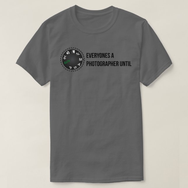 Jeder Fotograf bis zum Wesentlichen  T-Shirt (Design vorne)