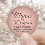 JEDER Geburtstag Cheers Black and Rose Gold Imitat Runder Aufkleber<br><div class="desc">Fügen Sie eine personalisierte Touch zum Geburtstagsparty Dankeschön Noten oder Favoriten mit benutzerdefinierten rosa und schwarz rund Aufkleber / Umschlag Aufkleber. Der gesamte Text ist einfach anzupassen oder zu löschen. Diese Vorlage ist für sie zum 30. Geburtstag Set, kann aber leicht in ein anderes Jahr oder eine andere Veranstaltung, wie...</div>