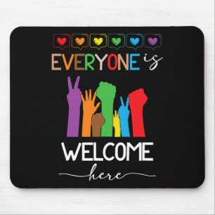 Jeder ist hier willkommen, Prith Monat Lgbtq Regen Mousepad