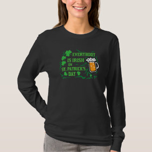 Jeder ist irisch am St Patrick's Day, St Paddy. T-Shirt